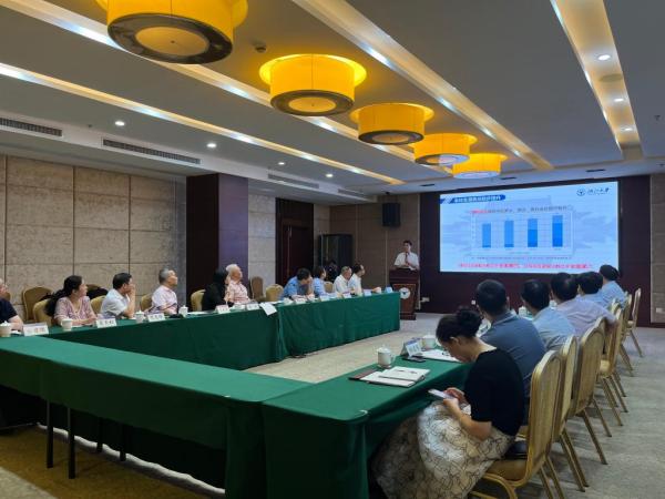 AC2E24CD856F968C43357EB35F0_85832967_A352