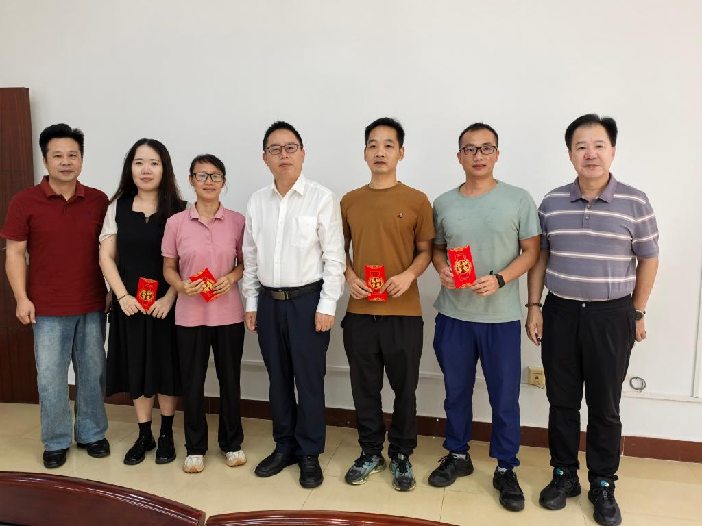 E464760CBE38A84B1DEB5092C59_AAD3A26D_14000