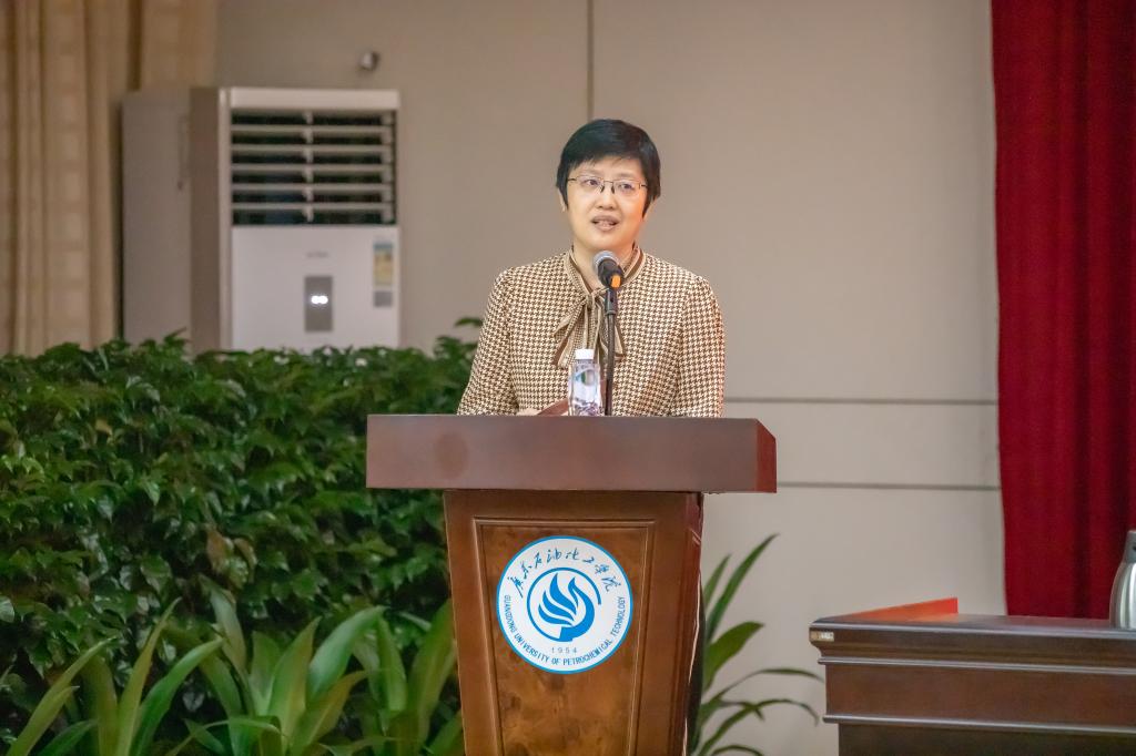 C0065963516FD91AFAE7C1EE71A_9CAF0BE6_127A3