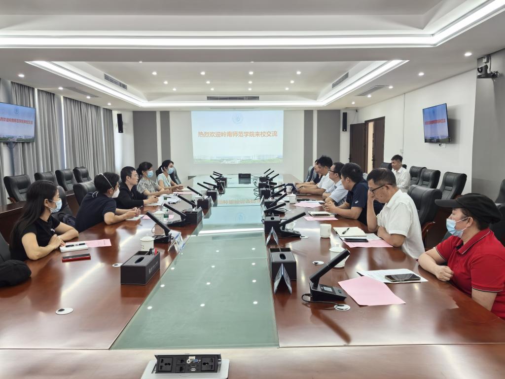 5412675C01B9A6B7B882EA90645_88858A23_18832