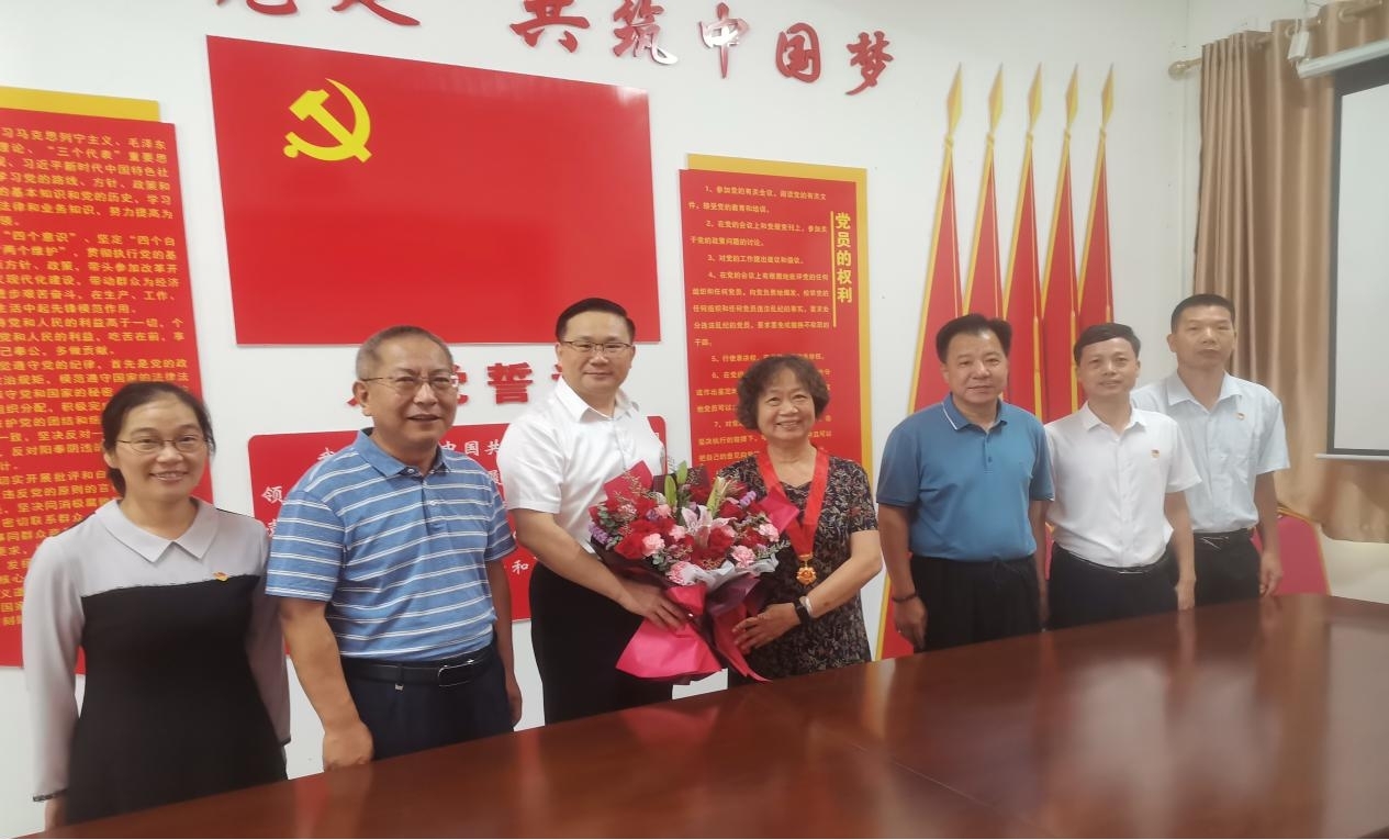 7ECD0E6FD25295D82216C600658_C9907A19_572C5