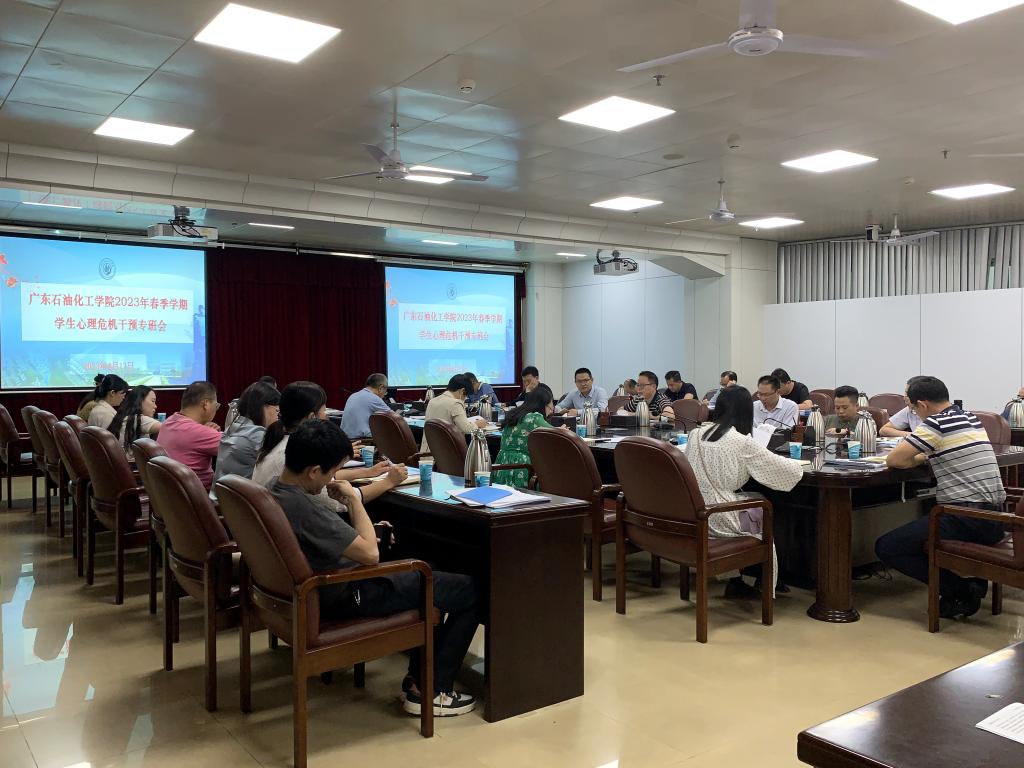 B4C2EF90125964CC5F8B027DB70_57581816_19975