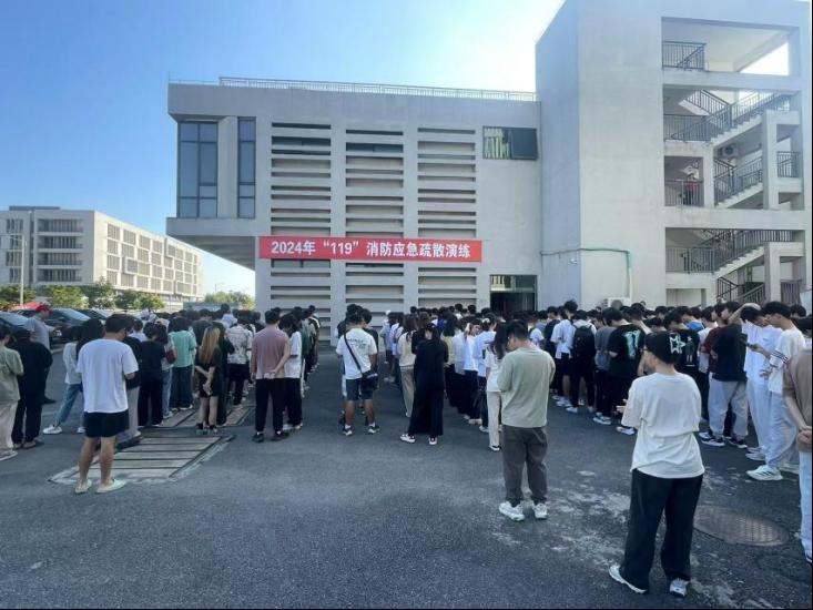 3705673484E4FB1E1476E23BF5E_373B9B4E_1068F