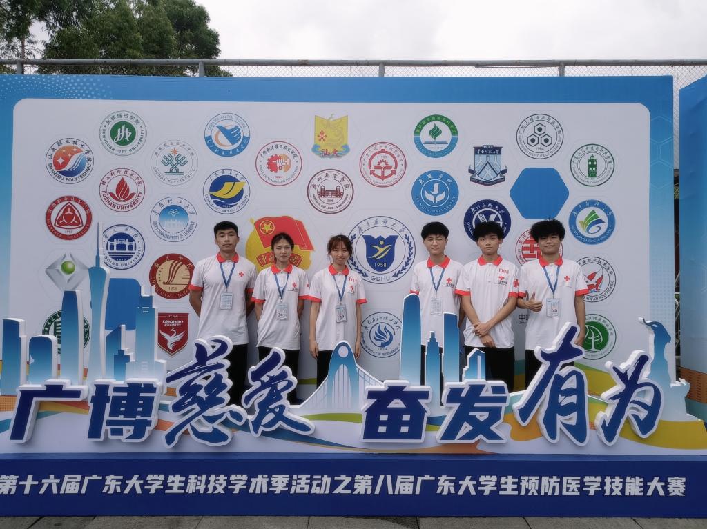 F5E30CEEA3D724F32680E50494B_DA7FB57C_20C3C