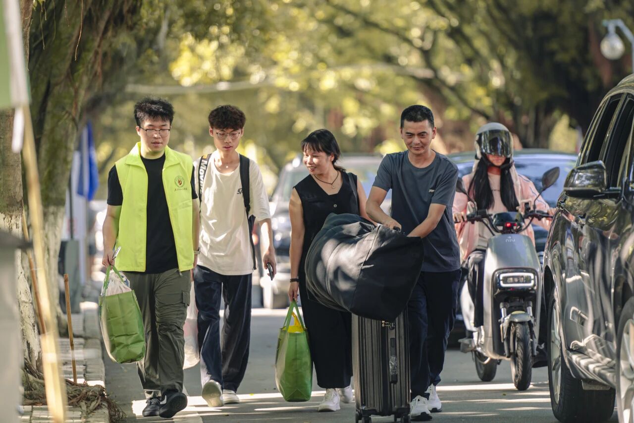 CF85A282BCA1AFD0020F7D3C500_485024D7_292A0