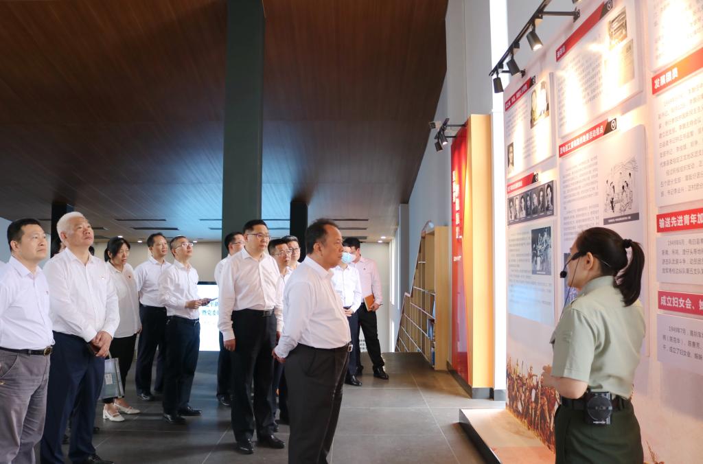 E8AF19C31CEE457CA9035AEF706_320F7BB6_13F5E E8AF19C31CEE457CA9035AEF706_320F7BB6_13F5E