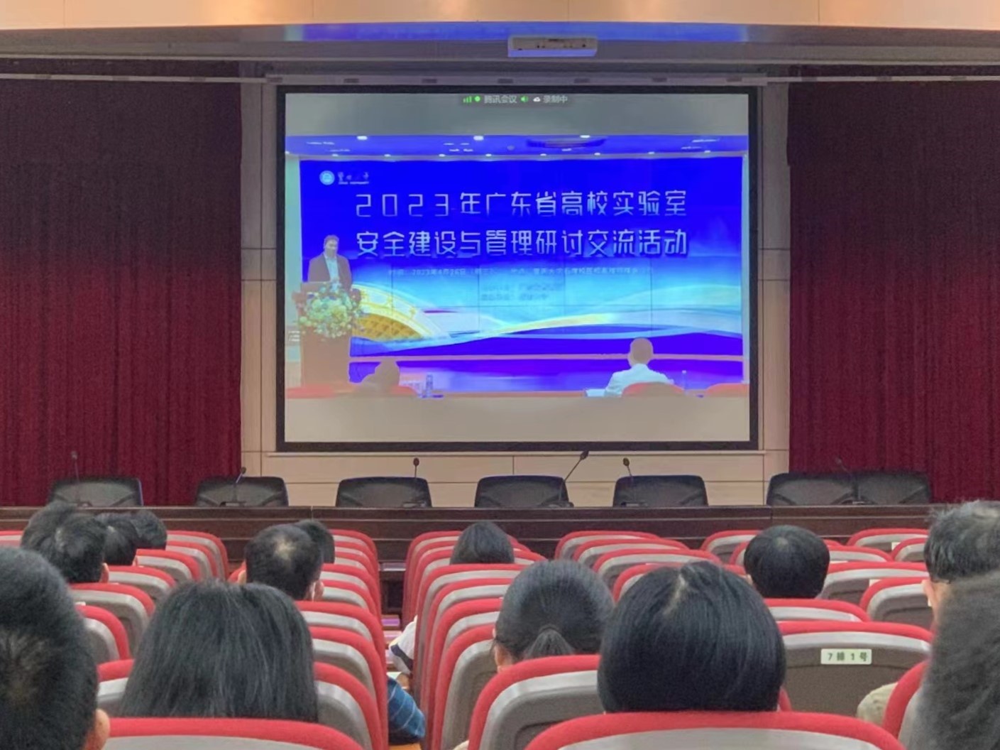 998AD9C1A16B477063860DFF349_CE0530BB_3C9C1