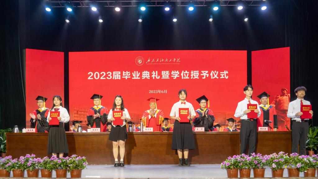 687AC2152B08FB47FC654FA6632_2F193620_1361E