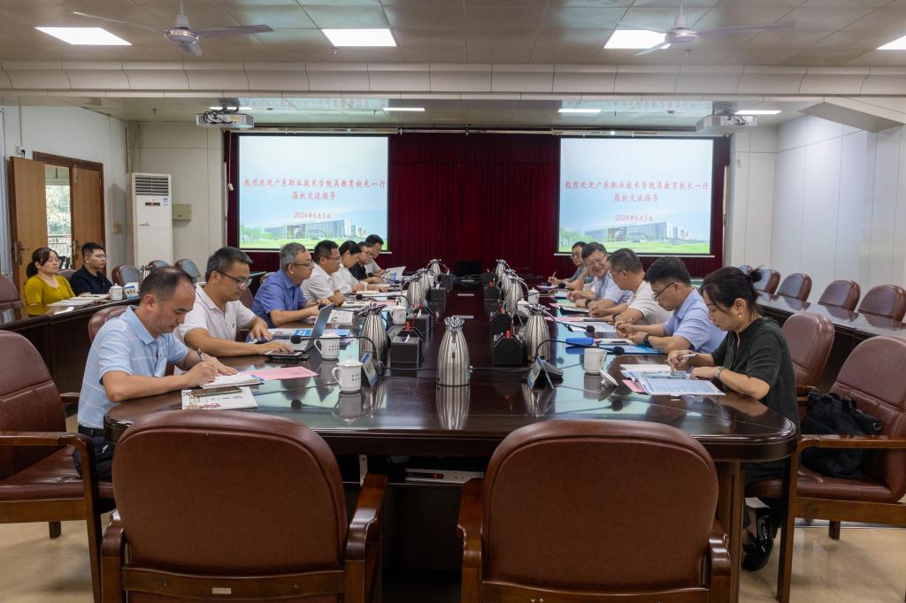 2E95AE3E2E8EAC845E774D3D2B0_0633E499_1797B