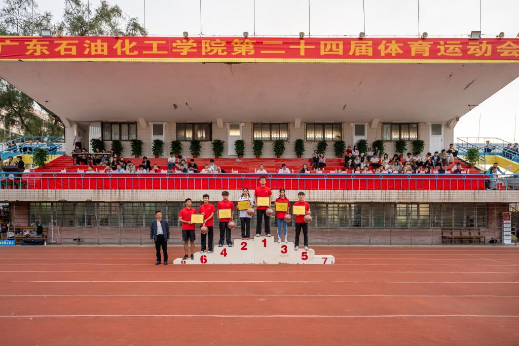 372843449C5C2E6A5D90EE729F6_98030871_1D7BA