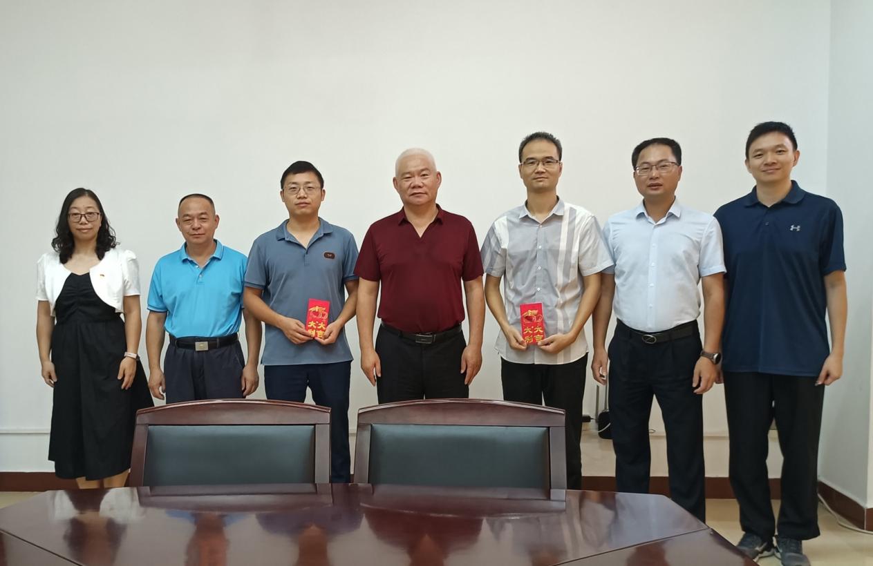 3DF5340463CBB1026785969AC8E_E4E742F3_14DD4